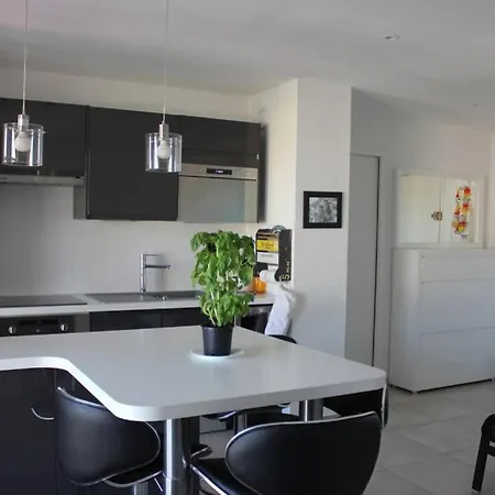 - Agreable Et Reposant Apartment